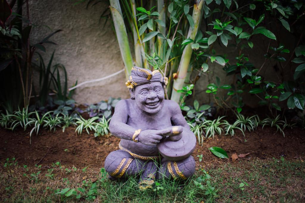 Ayu Guest House 2 Canggu Екстериор снимка